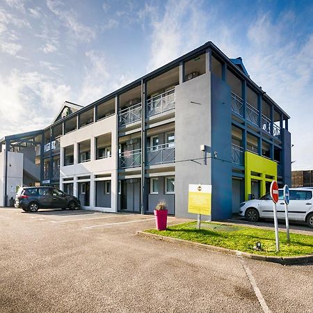 B&B Hotel Rouen Parc Des Expos Zenith Le Grand-Quevilly Buitenkant foto
